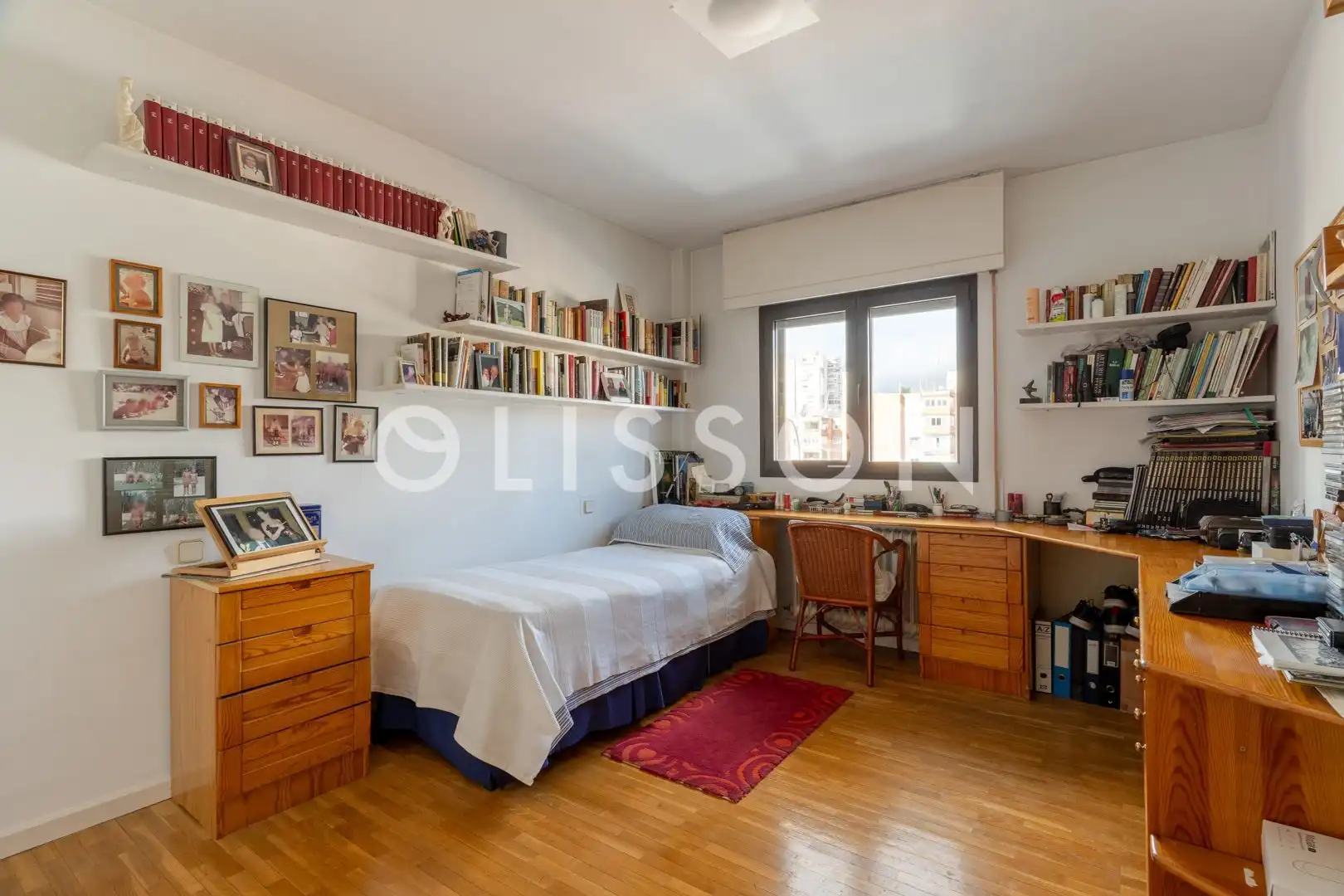 Habitación de Casa o chalet en venta en Madrid con Aire acondicionado, Calefacción y Jardín privado