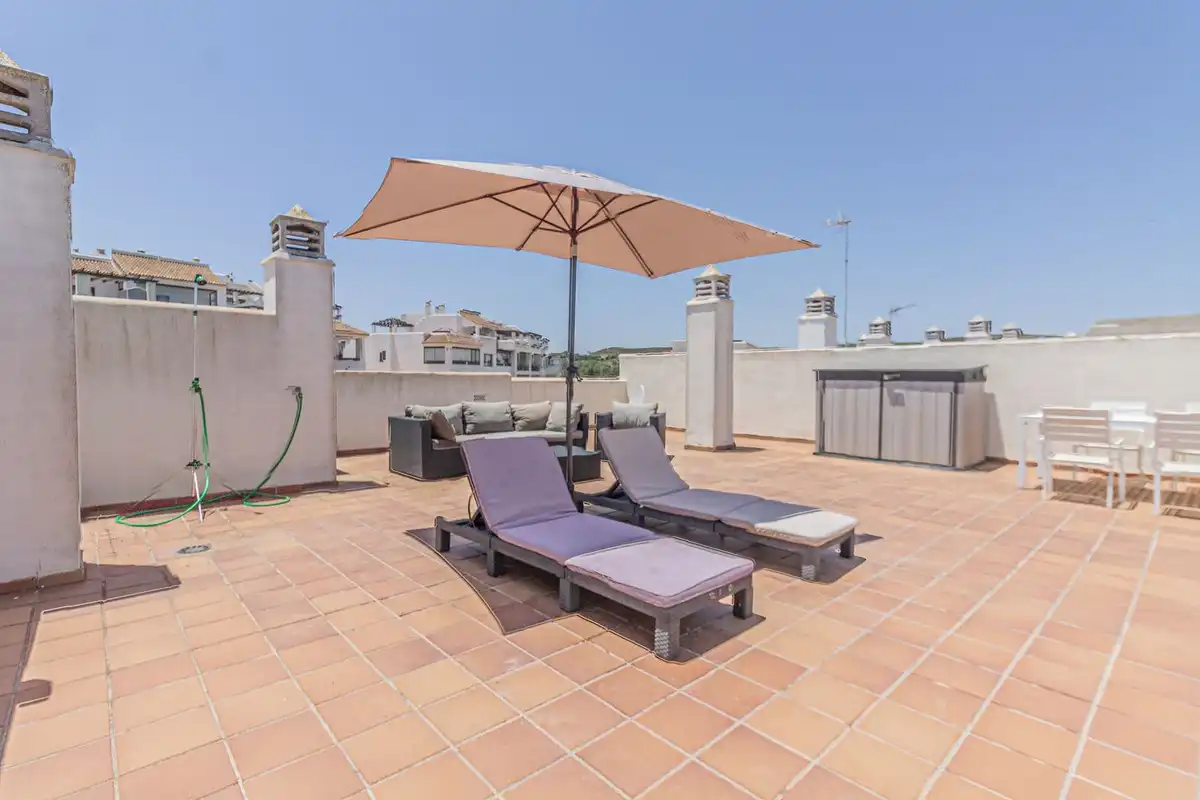 Àtic amb piscina de lloguer a La Alcaidesa, imagen 15