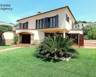 Vista exterior de Casa o xalet en venda en Blanes amb Terrassa i Balcó