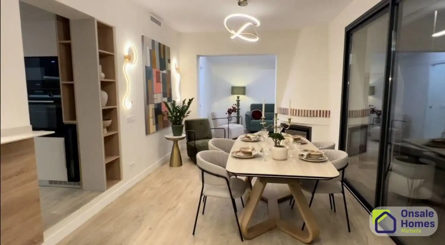 Comedor de Casa o chalet en venta en Marbella con Aire acondicionado, Jardín privado y Terraza