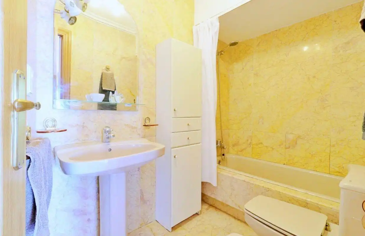 Flat with terrace to rent in Santa Pola ciudad, imagen 13