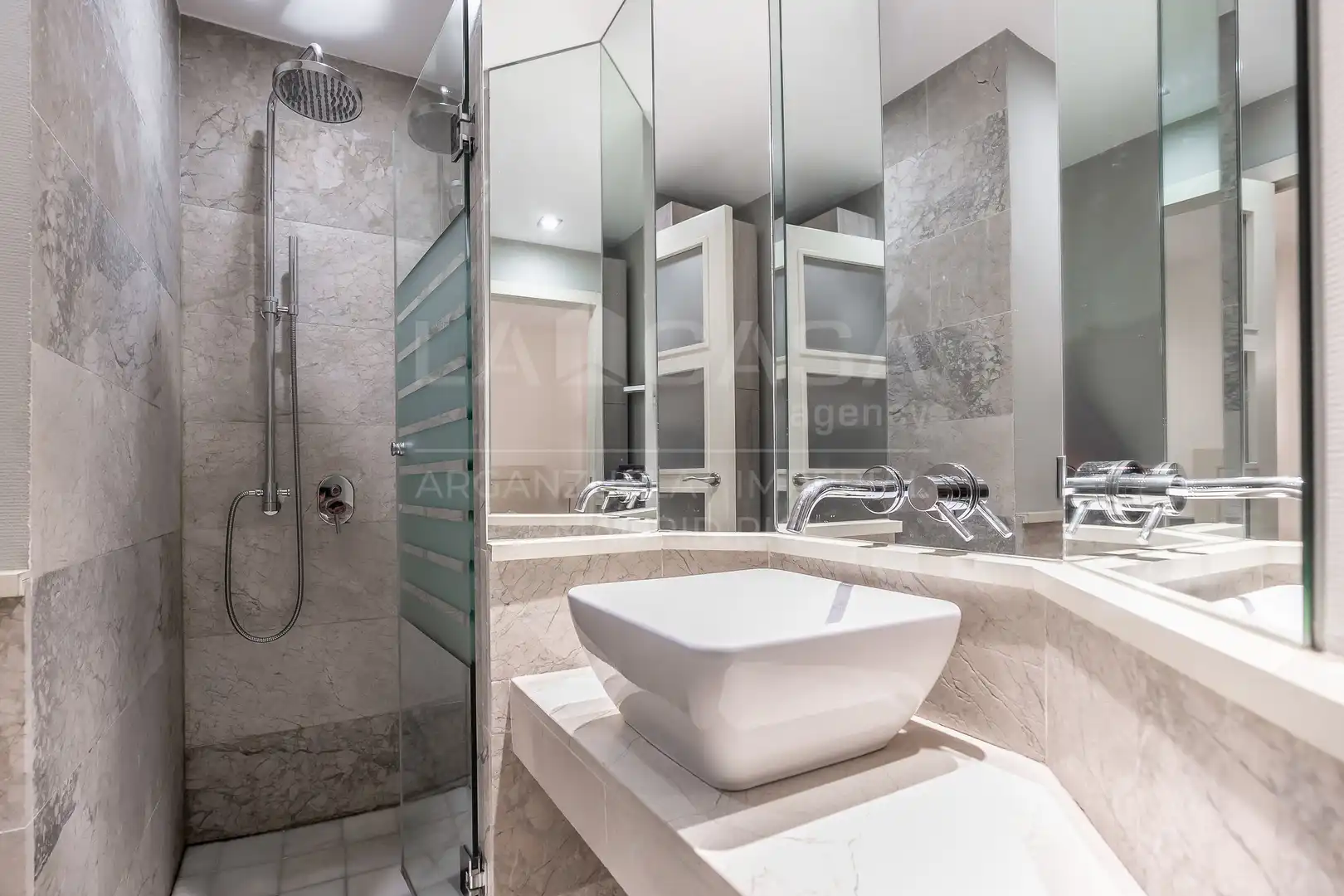 Baño de Piso en venta en Madrid con Calefacción