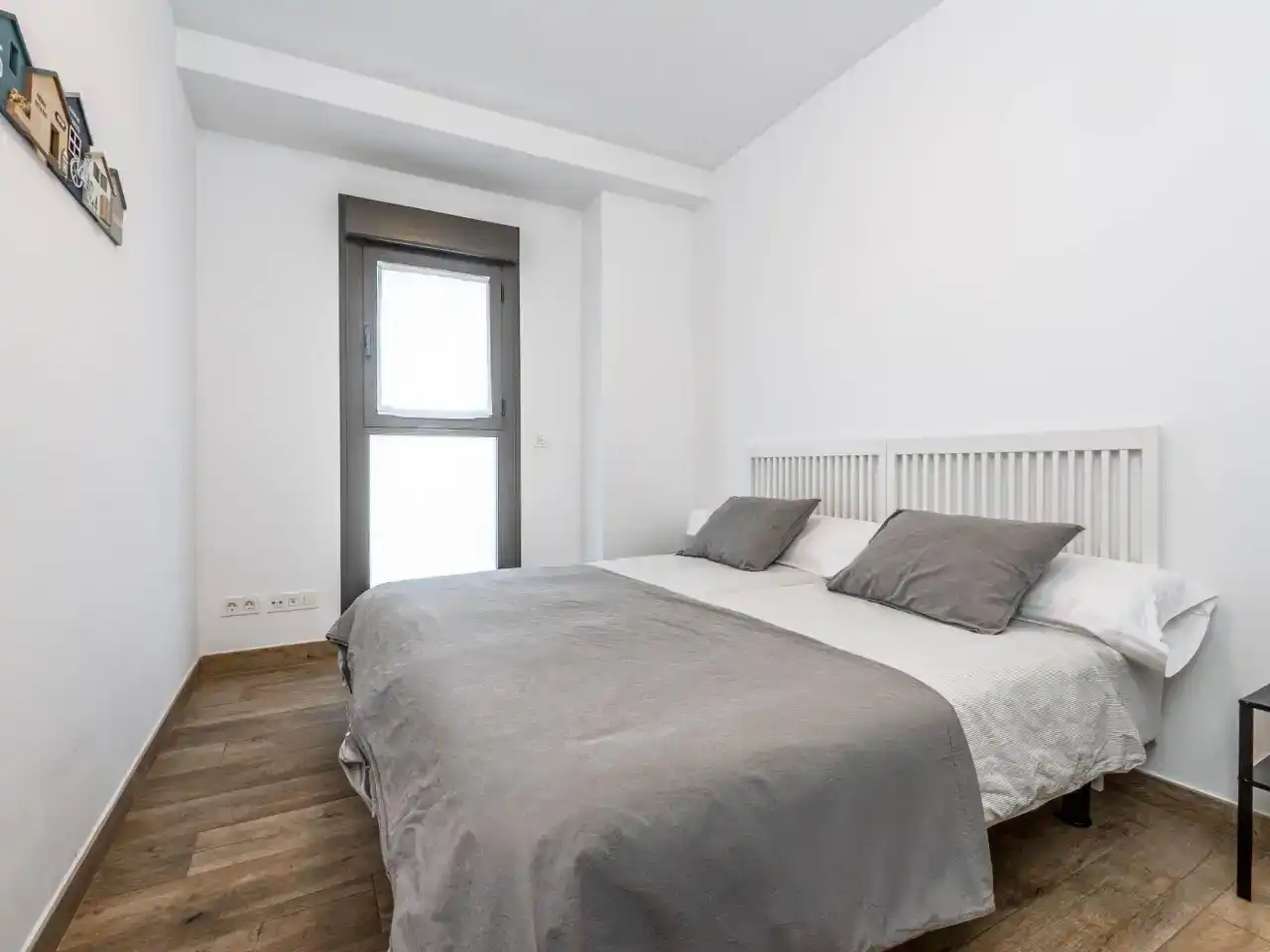 Bedroom of Flat for rent in Granada  with Air Conditioner, Swimming Pool and Furnished