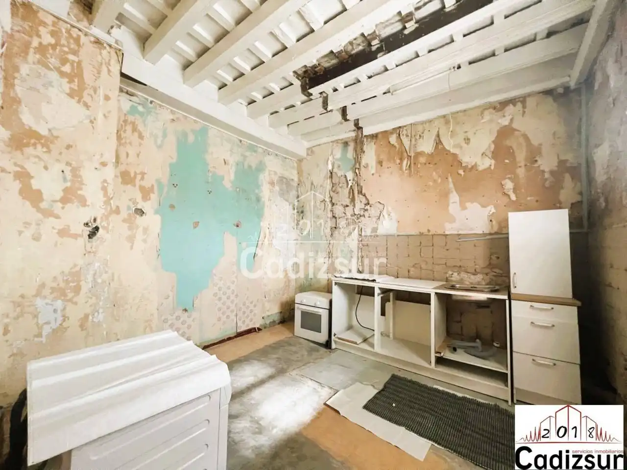Cocina de Piso en venta en Cádiz con Balcón
