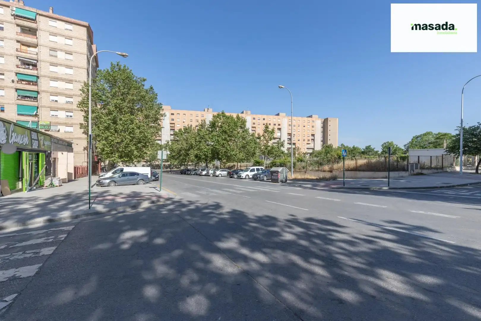 Vista exterior de Pis en venda en Granada amb Aire condicionat, Calefacció i Moblat
