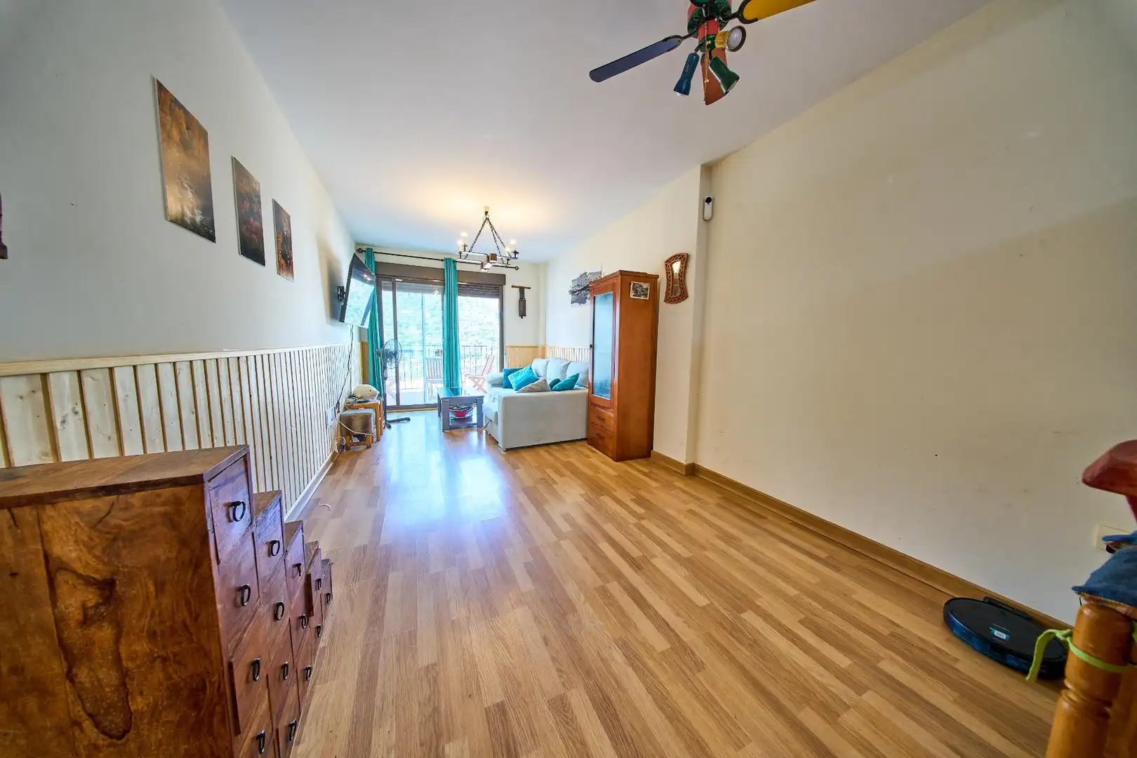 Living room of Flat for sale in Güéjar Sierra  with Air Conditioner and Community pool