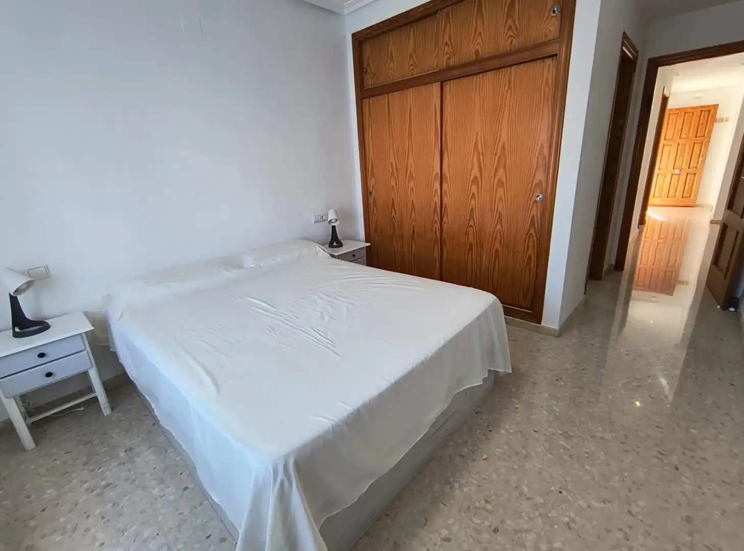 Habitación de Apartamento en venta en Elche / Elx con Aire acondicionado, Jardín privado y Terraza