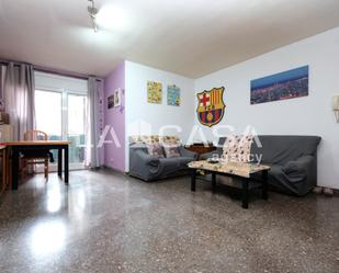 Living room of Flat for sale in  Barcelona Capital  with Heating and Balcony