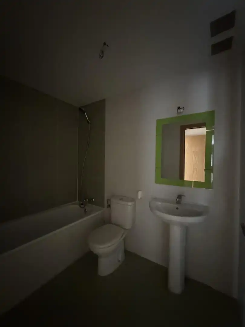 Baño de Planta baja en venta en Guadalajara con Aire acondicionado, Calefacción y Trastero