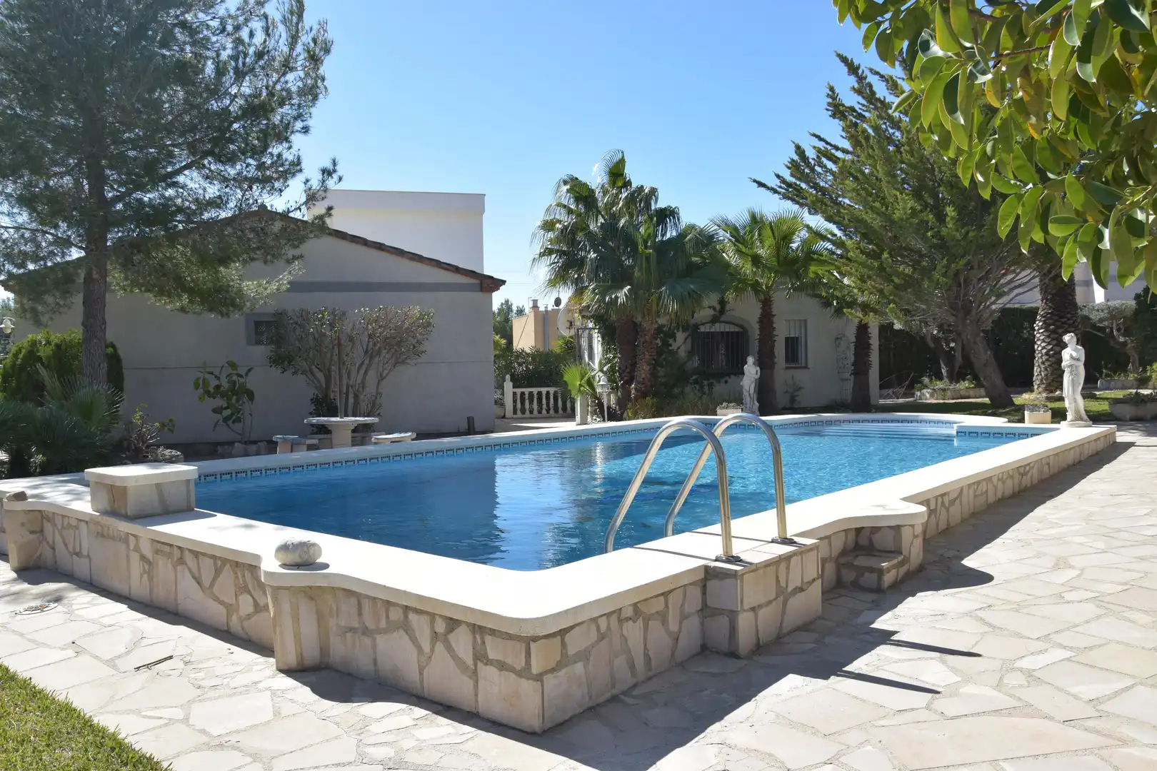 Villa avec piscine à vendre à Les Tres Cales