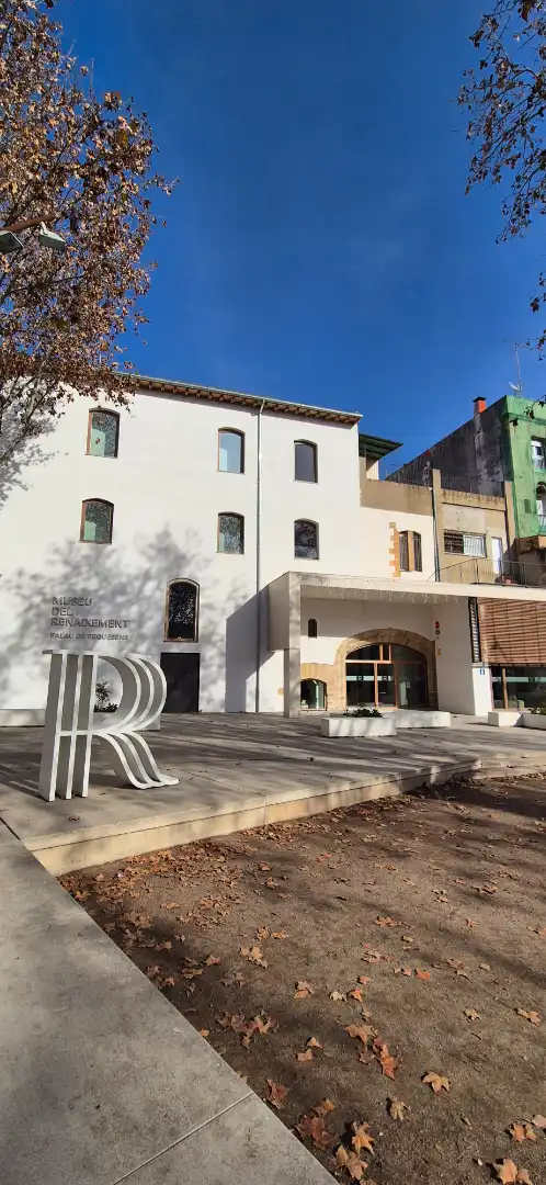 Vista exterior de Planta baja en venta en Molins de Rei con Terraza y Balcón