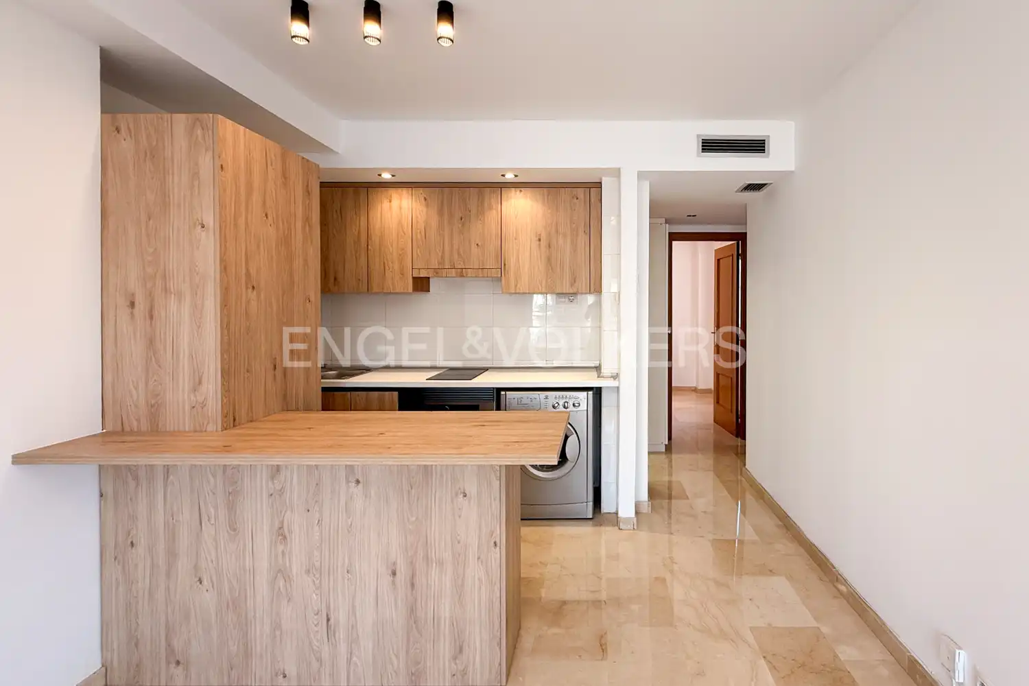 Kitchen of Flat for rent in Valencia  with Air Conditioner and Heating