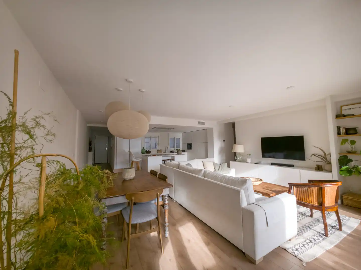 Living room of Apartments for sale in Sevilla  with Air Conditioner and Terrace