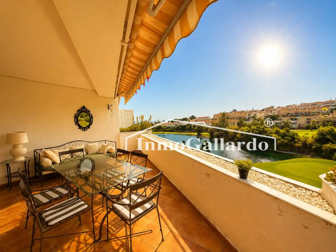 Terrasse von Haus oder Chalet zum Verkauf in Rincón de la Victoria mit Klimaanlage, Heizung und Privatgarten