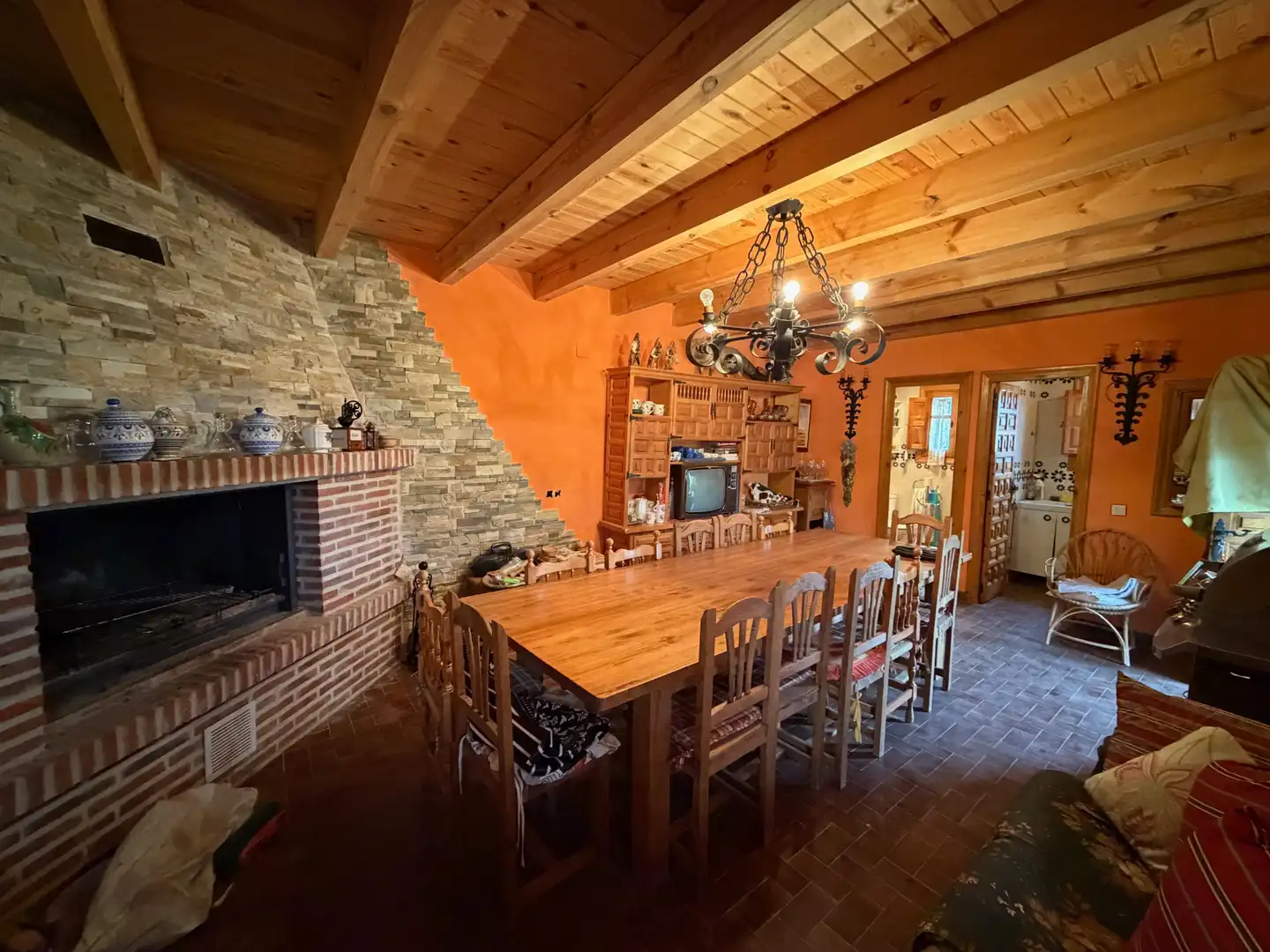 Comedor de Finca rústica en venta en Fombellida con Jardín privado, Terraza y Amueblado
