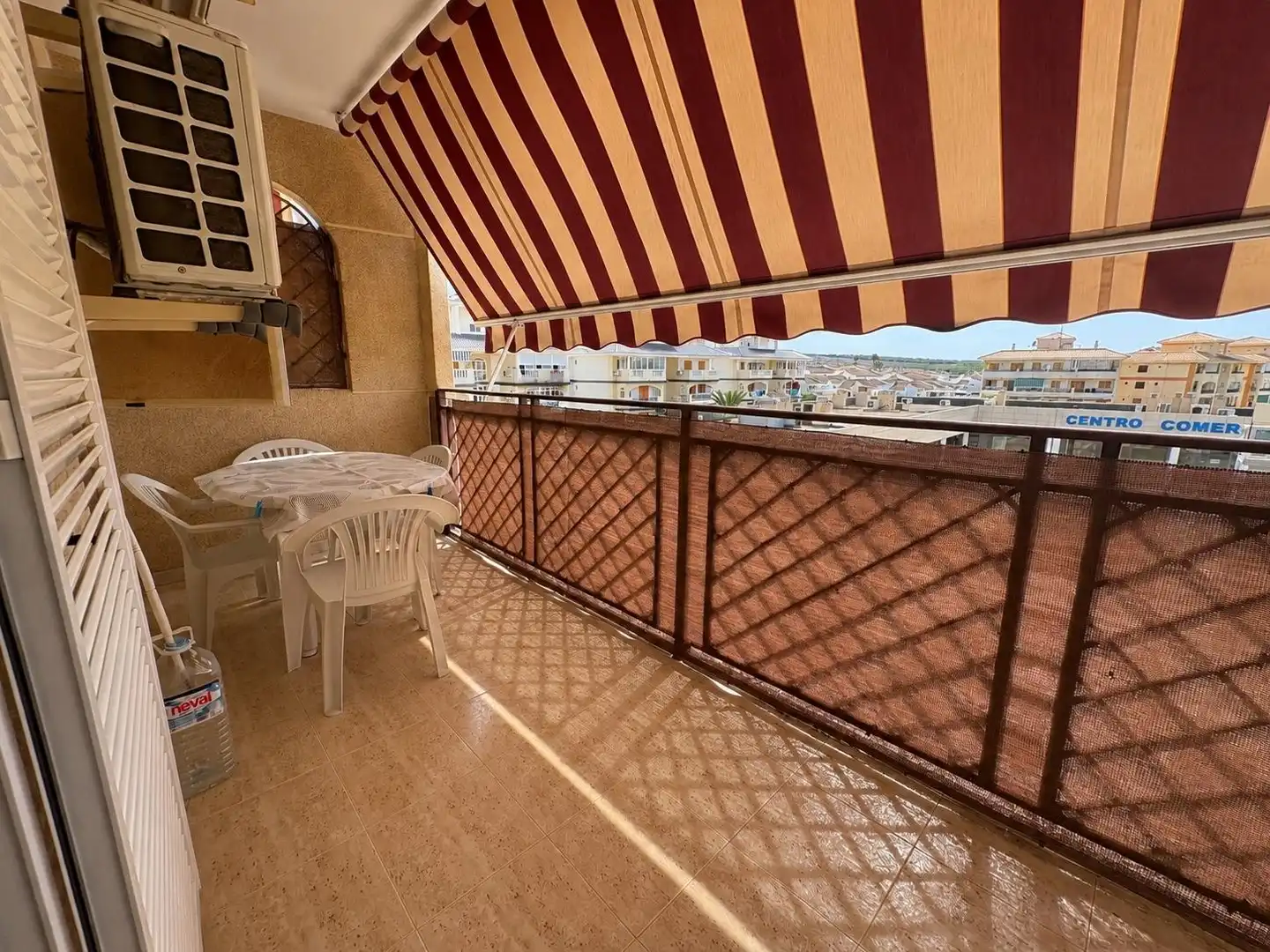 Terrasse von Wohnungen zum Verkauf in Torrevieja mit Klimaanlage, Terrasse und Möbliert