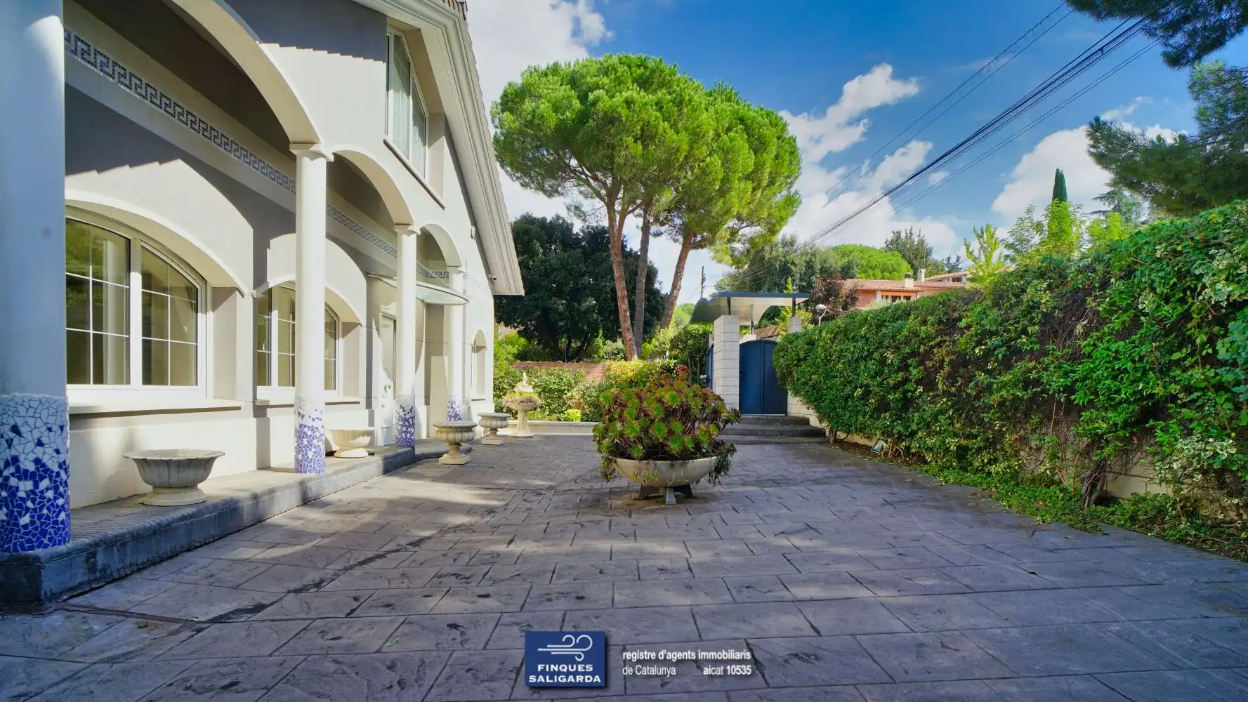 Vista exterior de Casa o xalet en venda en La Garriga amb Aire condicionat, Calefacció i Jardí privat