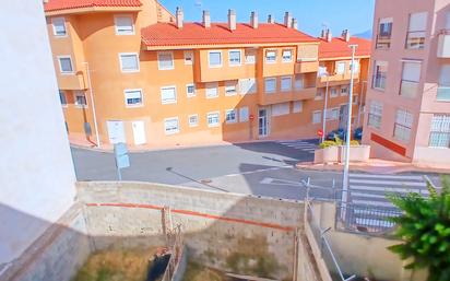 Vista exterior de Casa o xalet en venda en Onil amb Terrassa i Balcó