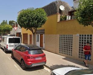 Vista exterior de Casa adosada en venda en Sant Joan Despí