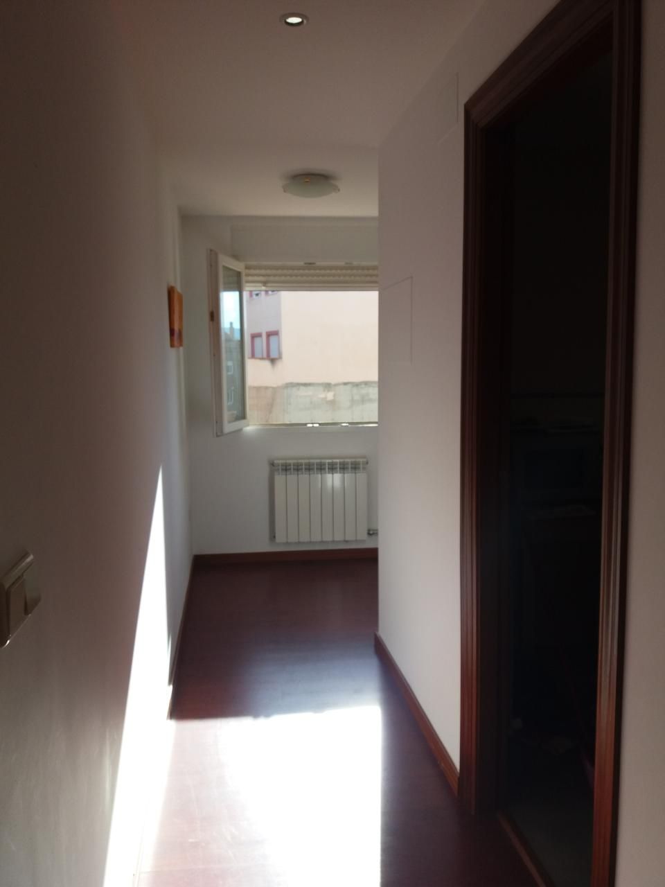 Pis en venda en  Teruel Capital amb Calefacció, Parquet i Moblat