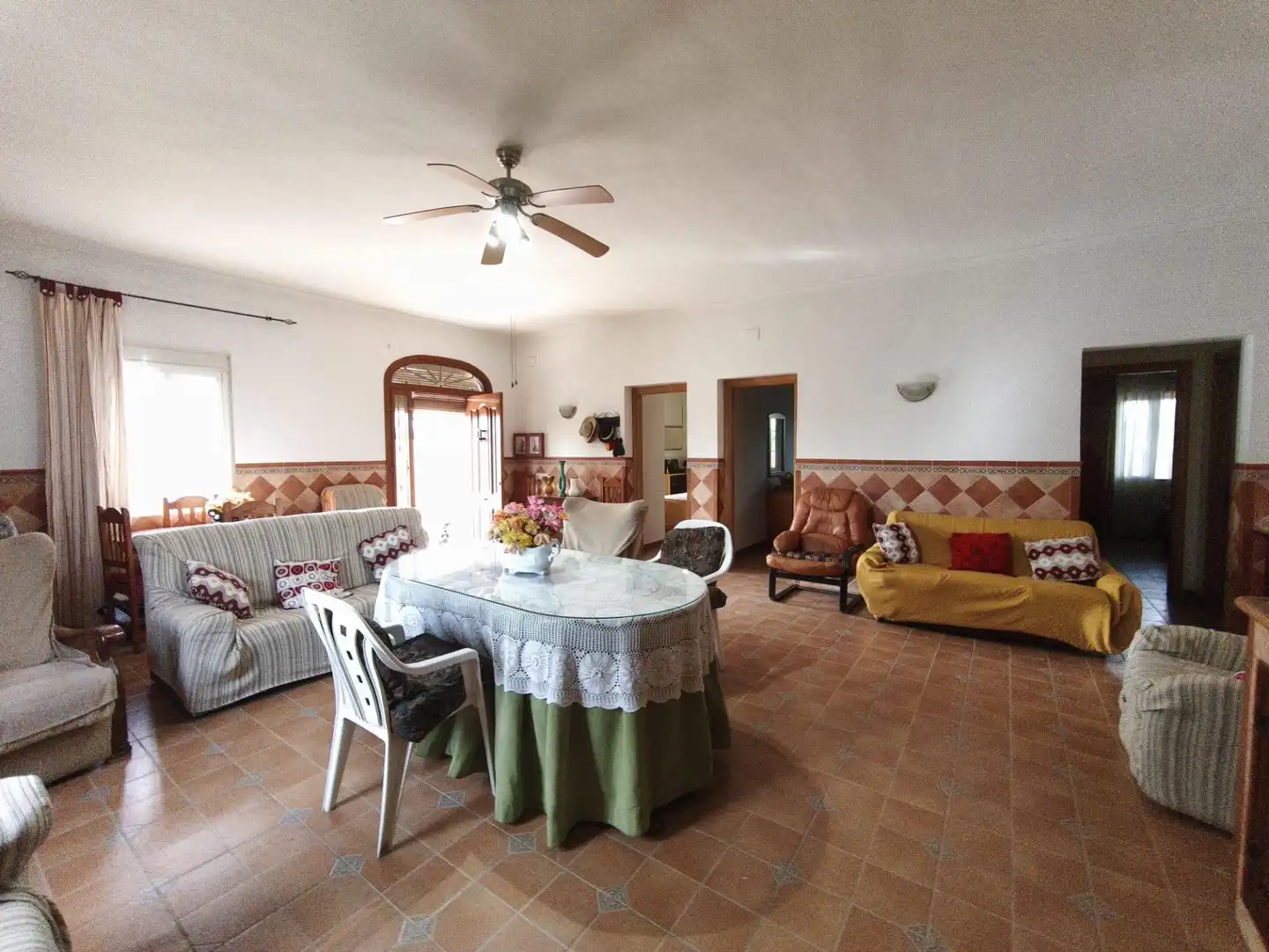 Casa amb piscina en venda a El Carpio, imagen 5