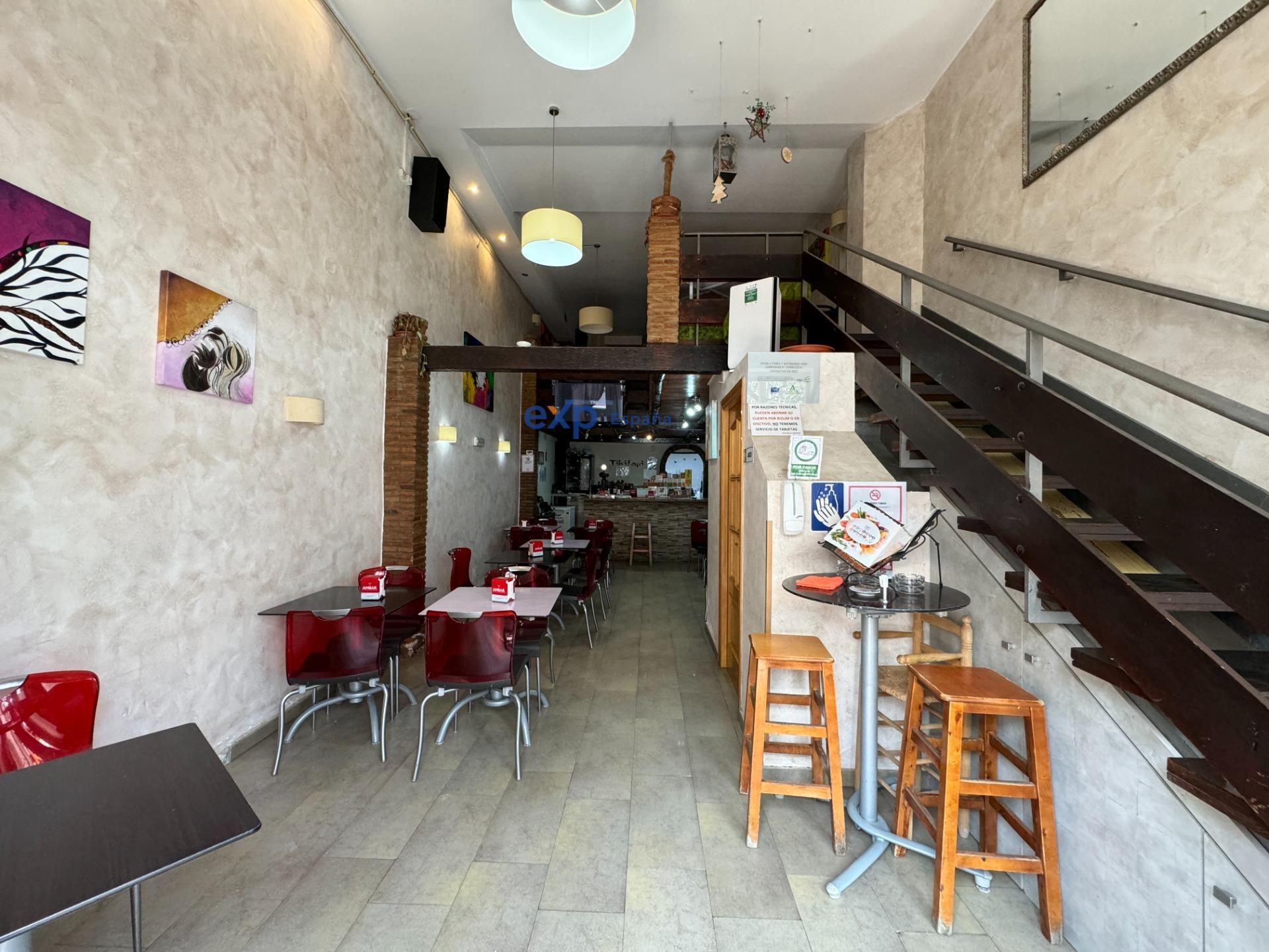 Local en venda en Estepona amb Aire condicionat, Terrassa i Moblat