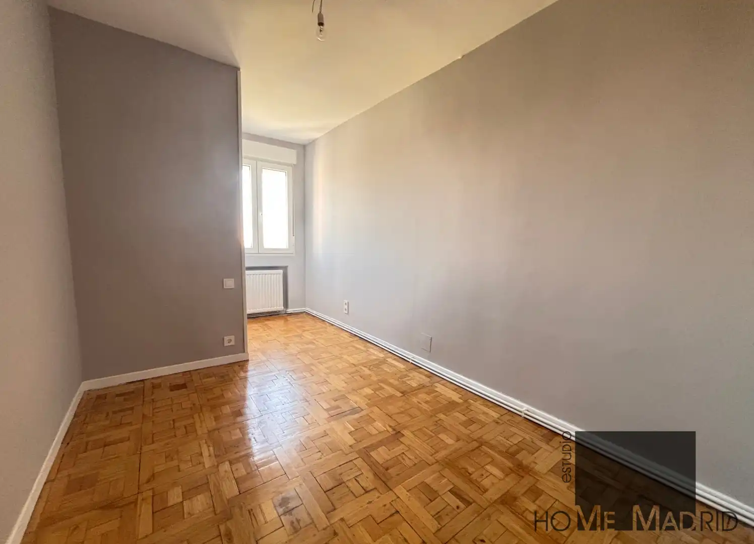 Bedroom of Flat for rent in Madrid  with Air Conditioner, Heating and Terrace