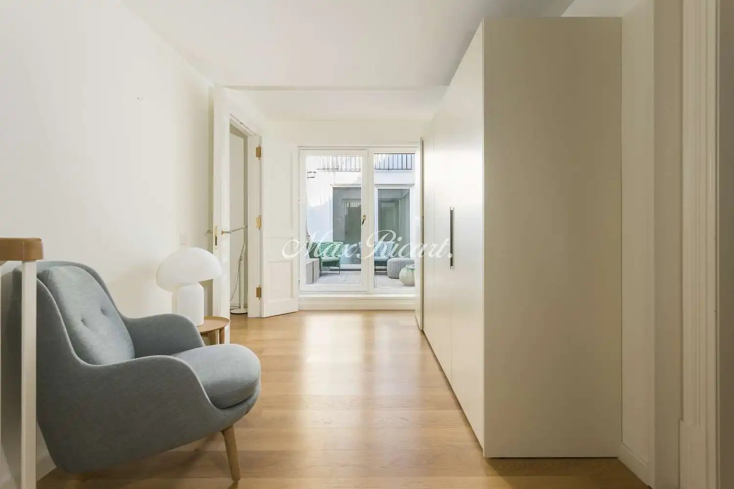 Dachboden zur Miete in N/A, Dreta de l'Eixample