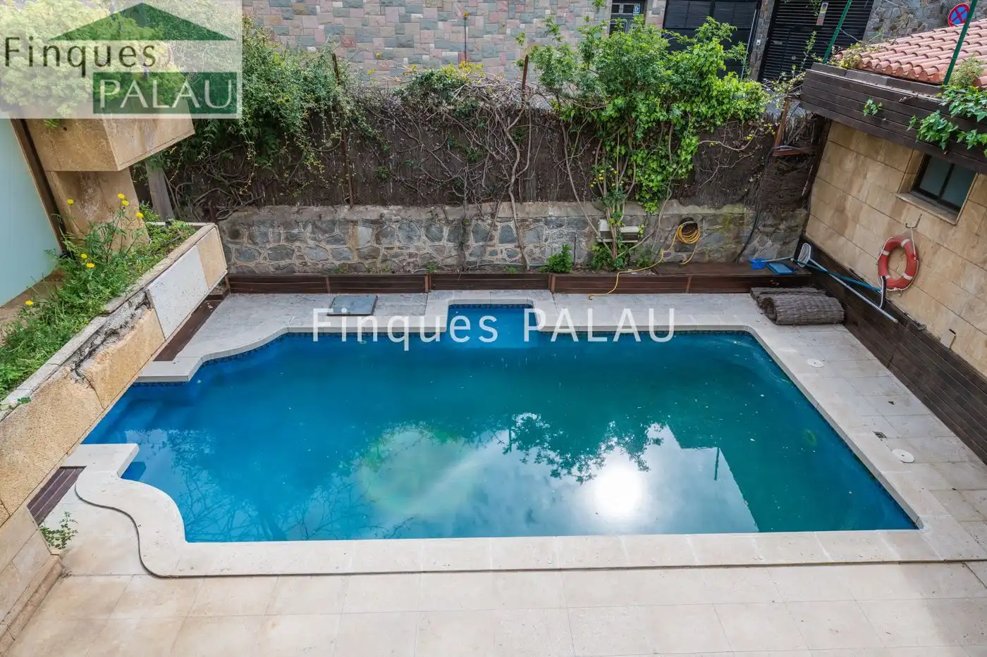 Swimming pool of Houses for rent in Sant Joan Despí  with Air Conditioner, Heating and Private garden
