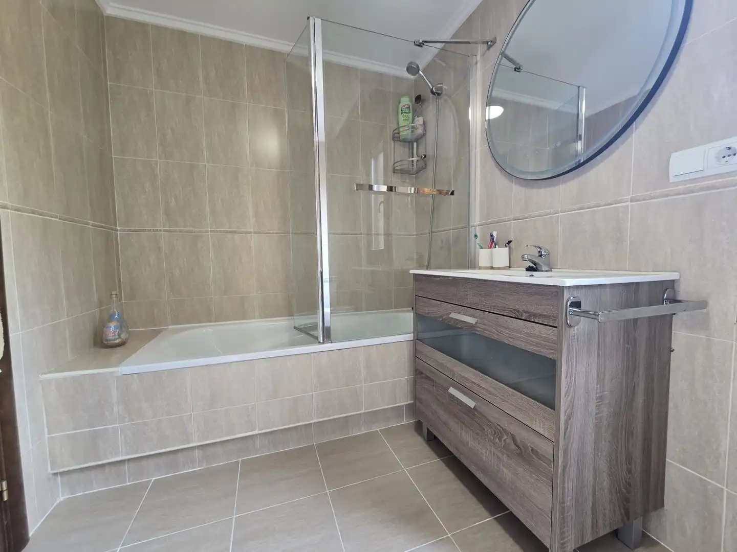 Bany de Apartament en venda en Sojuela amb Calefacció, Jardí privat i Terrassa