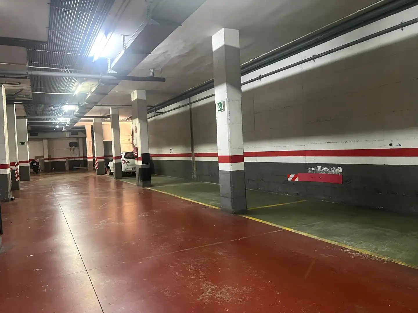 Individual con ascensor en venta en Carrer de Josep Carner 11, imagen 2