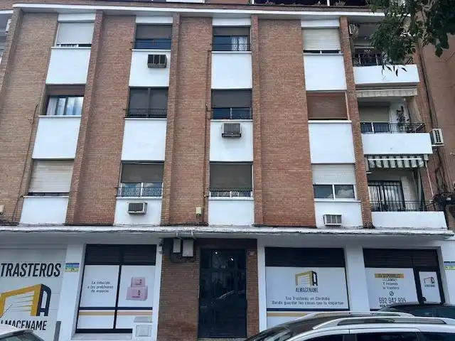 Vista exterior de Piso en venta en Córdoba