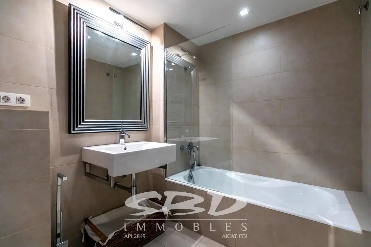 House with balcony to rent in Centre - Sant Oleguer, imagen 53