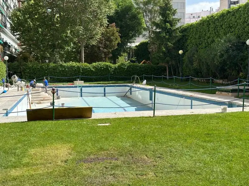 Swimming pool of Flat for rent in Madrid  with Heating, Private garden and Swimming Pool