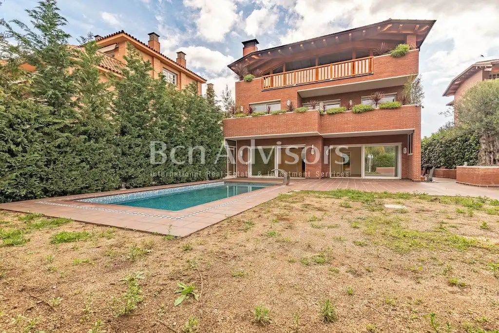 Jardín de Casa o chalet en venta en Sant Just Desvern con Aire acondicionado, Calefacción y Jardín privado