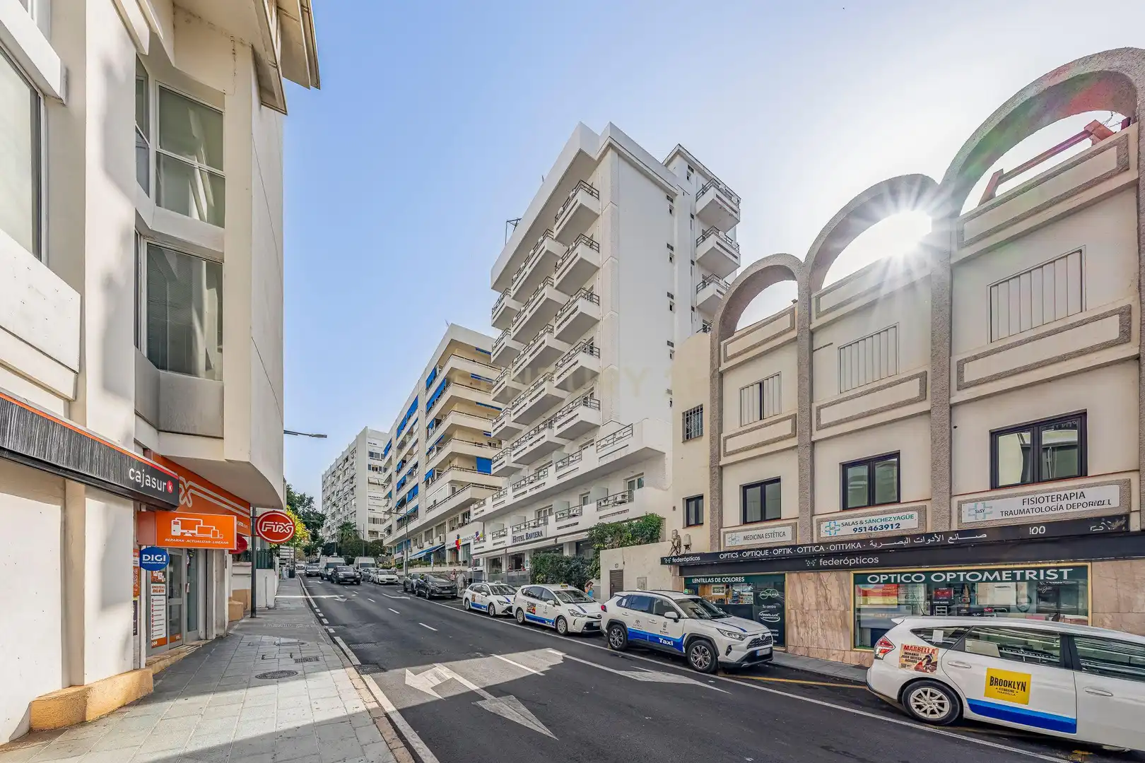 Local en traspaso en Calle Jacinto Benavente, 21, 29601 Marbella, Spain, Ricardo Soriano