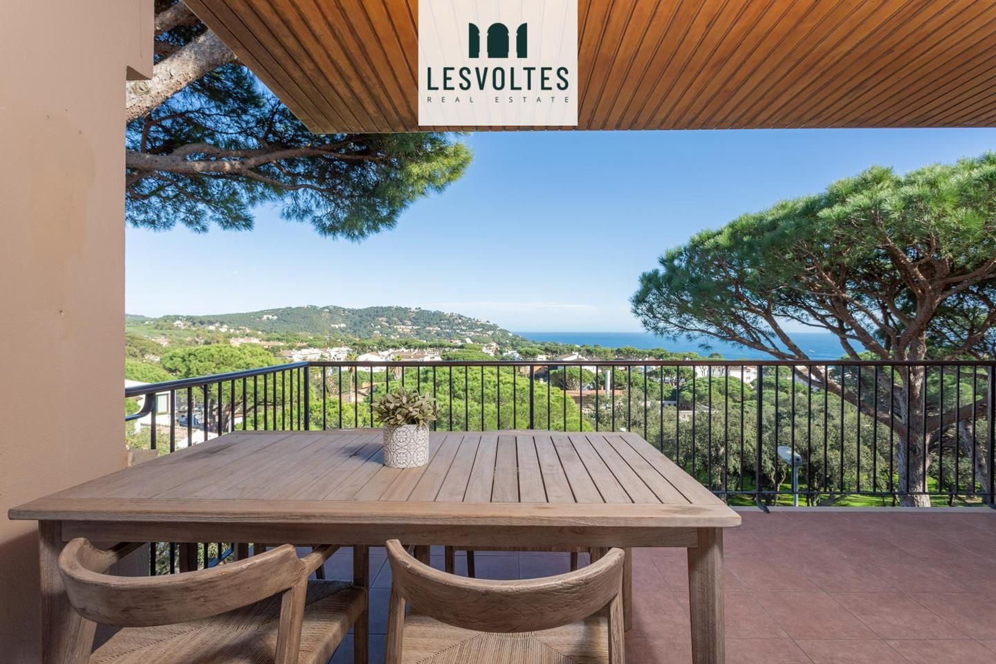 Exterior view of Flat for sale in Palafrugell  with Air Conditioner, Parquet flooring and Terrace