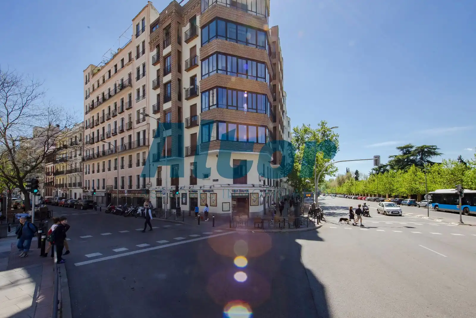 Exterior view of Commercial properties for sale in Madrid  with Air Conditioner