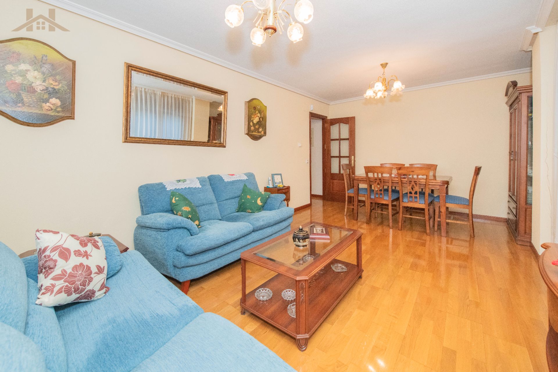 Sala d'estar de Pis en venda en Sevilla la Nueva amb Calefacció i Piscina comunitària