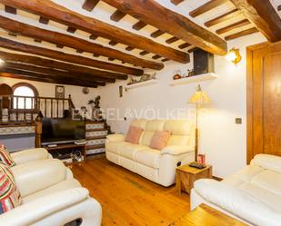 Living room of House or chalet for sale in Vilanova i la Geltrú  with Air Conditioner and Heating