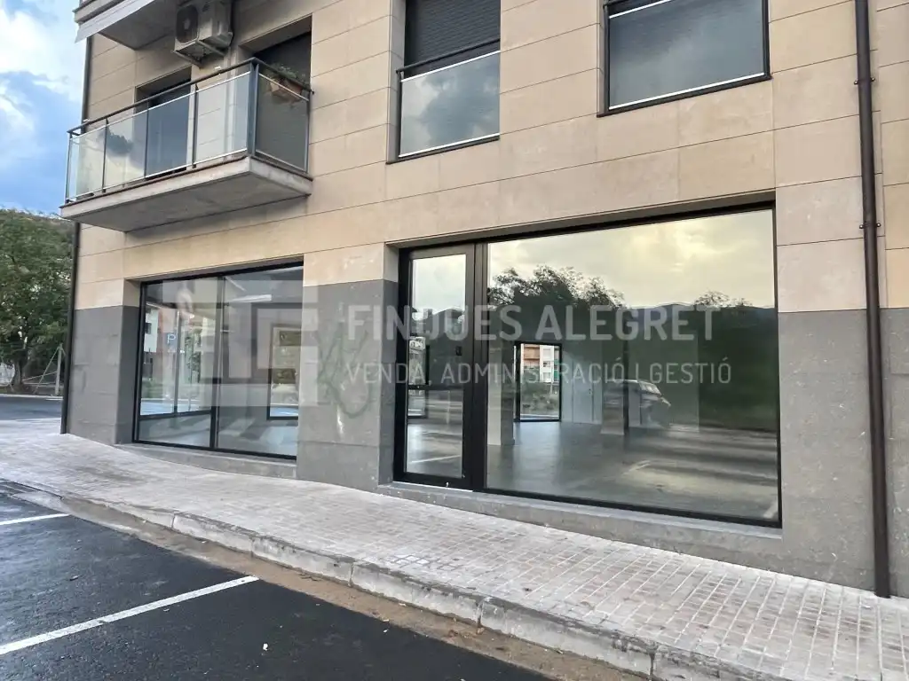 Local comercial en venda a Avenida Madrid, imagen 3