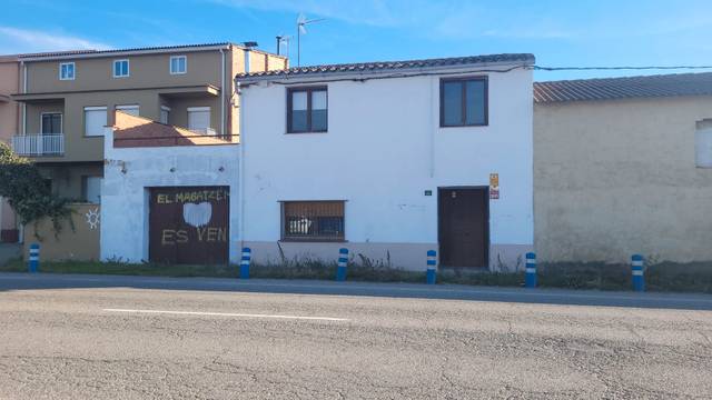 Casa-chalet en Venta en Carrer de la Carretera en Térmens