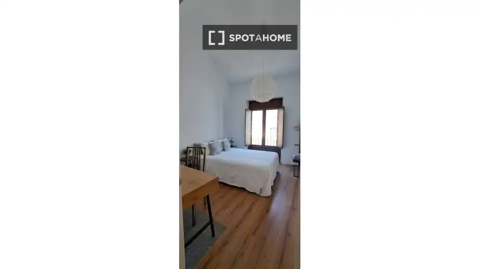 Habitación de Apartamento para compartir en Vélez-Málaga con Aire acondicionado, Terraza y Amueblado