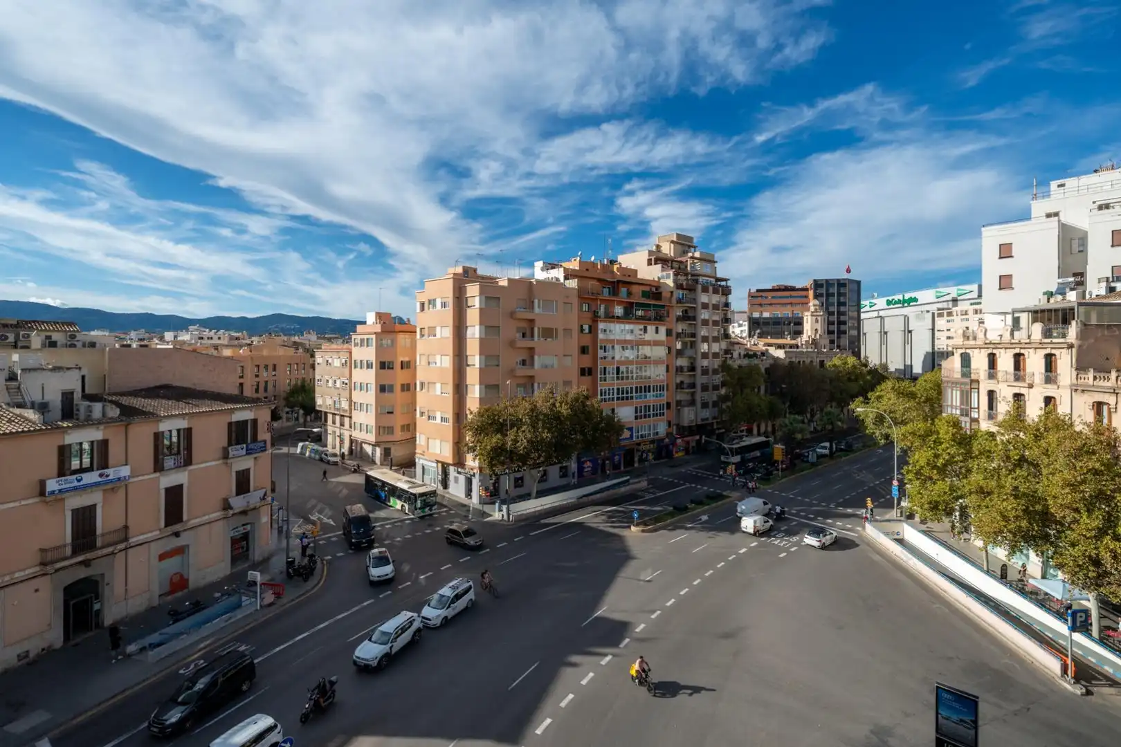 Exterior view of Flat for sale in  Palma de Mallorca  with Air Conditioner, Heating and Parquet flooring