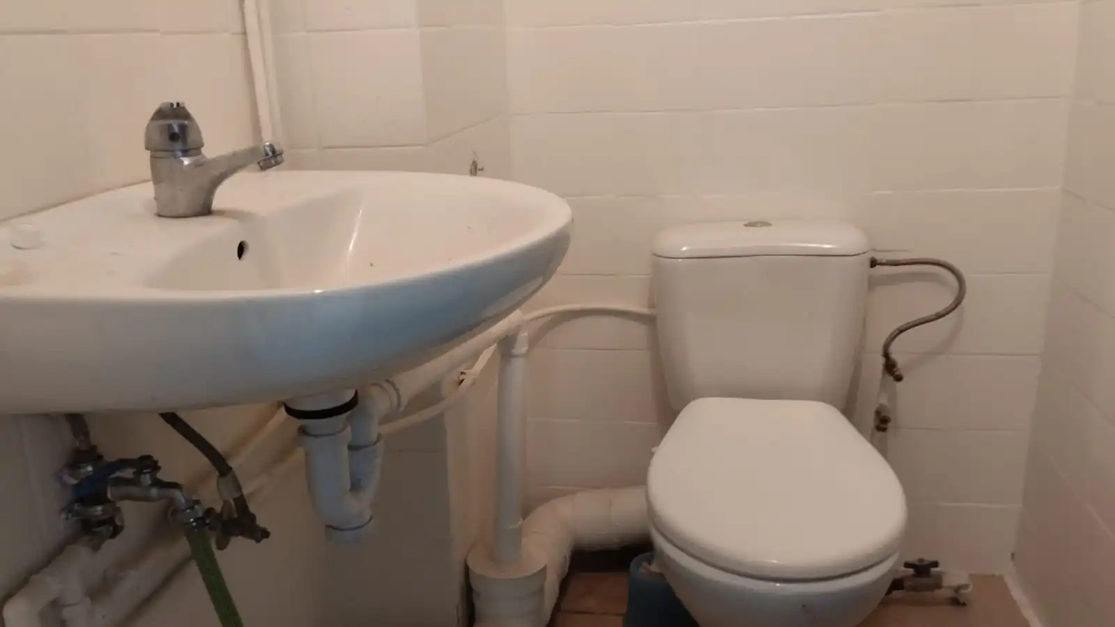Baño de Local de alquiler en Valladolid