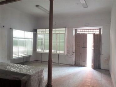 Casa con balcón en venta en Belmez
