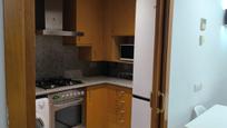 Kitchen of Flat for sale in L'Hospitalet de Llobregat  with Air Conditioner, Heating and Oven