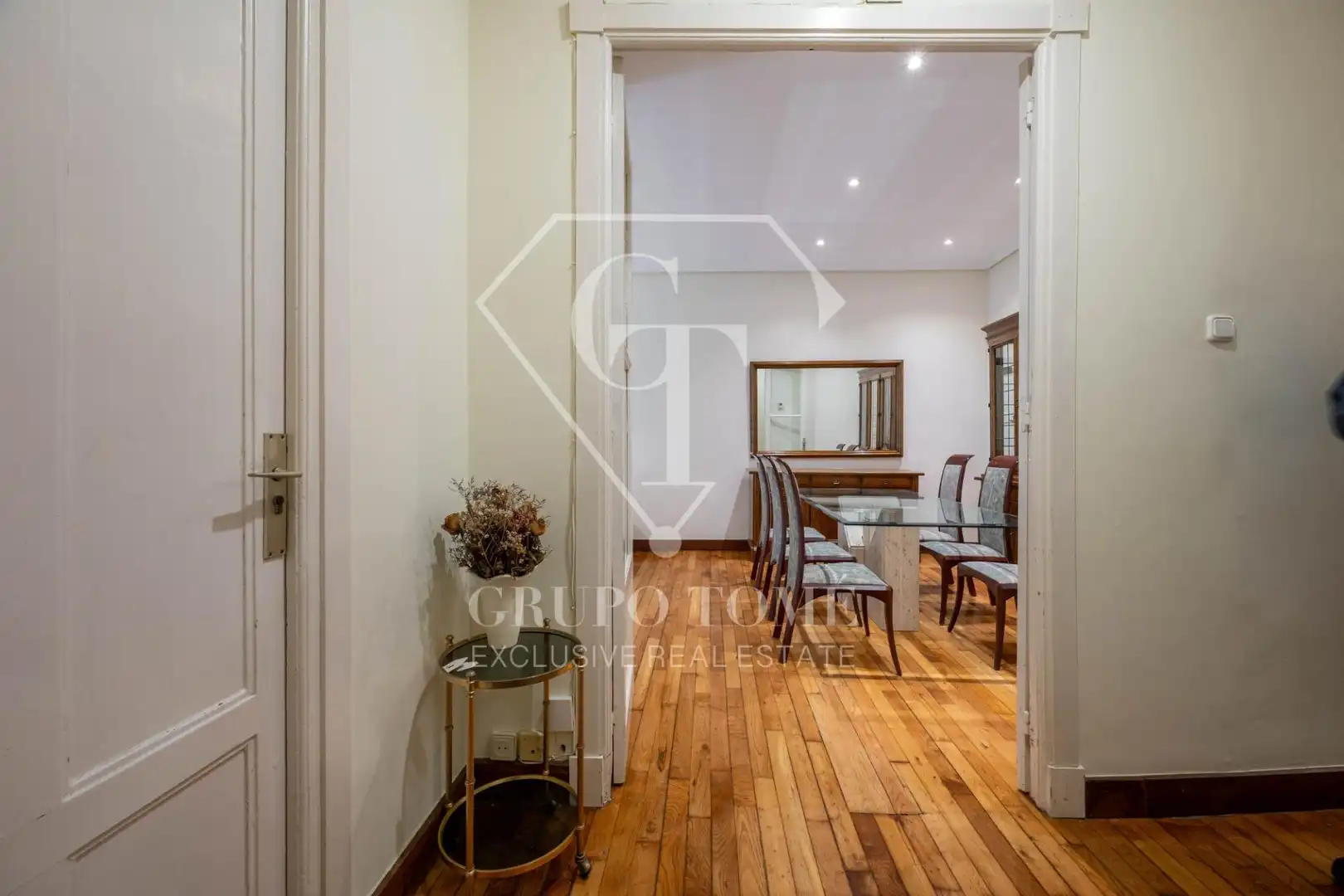 Vista exterior de Piso en venta en Donostia - San Sebastián  con Calefacción, Amueblado y Balcón