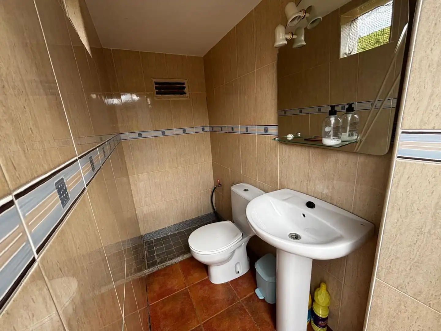 Bany de Casa o xalet en venda en Azuébar amb Terrassa