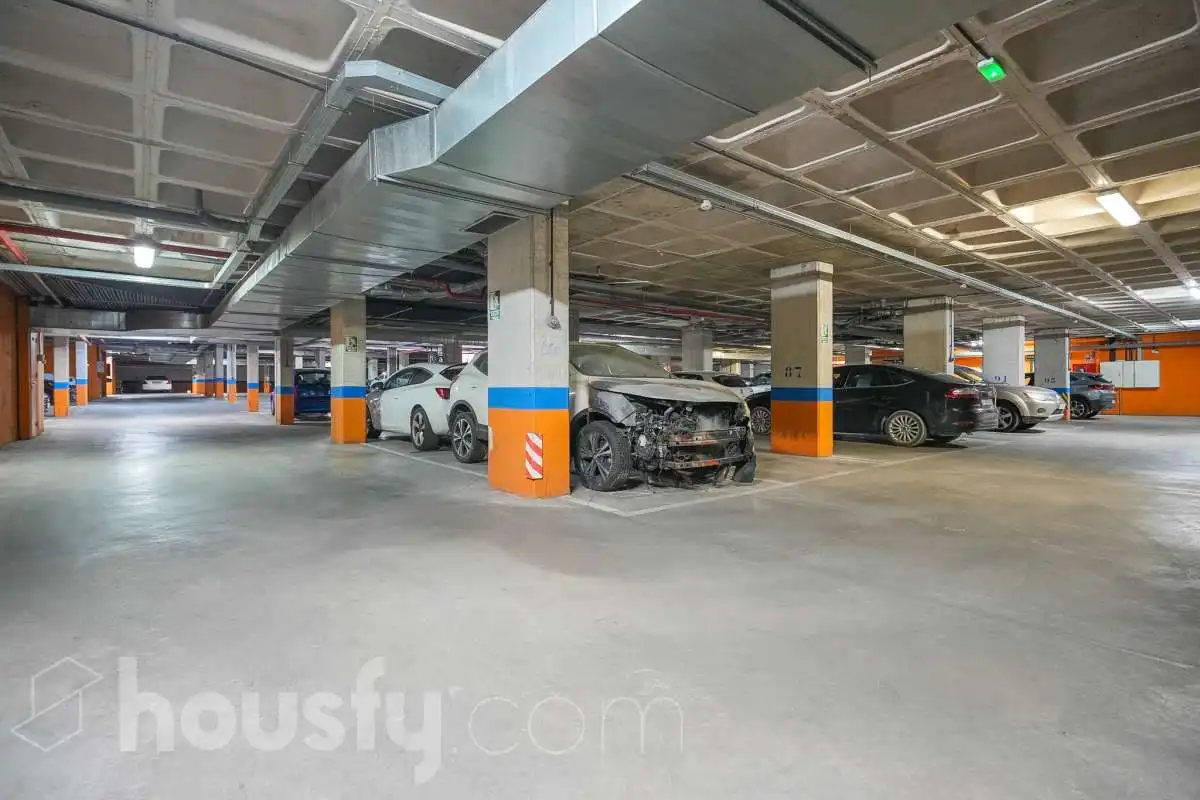 Parking de Piso en venta en Madrid con Aire acondicionado y Balcón